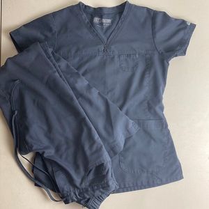 Grey’s Anatomy Scrub Set in Steel (dark gray)